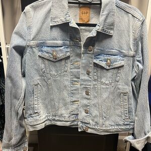 GAP Women's Classic Light Blue Jean Jacket